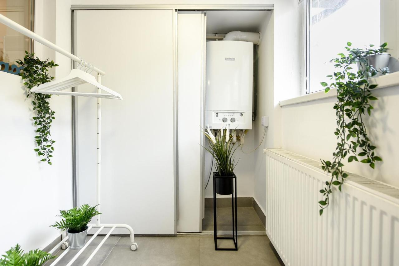 Spacious 1Br In The City Center - Amazing For Extended Stays Bucharest Luaran gambar