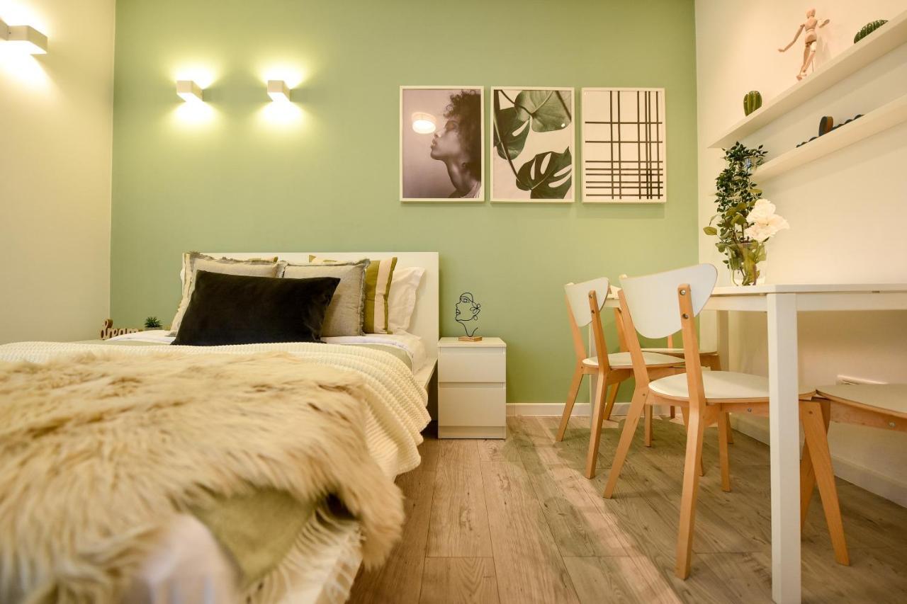 Spacious 1Br In The City Center - Amazing For Extended Stays Bucharest Luaran gambar