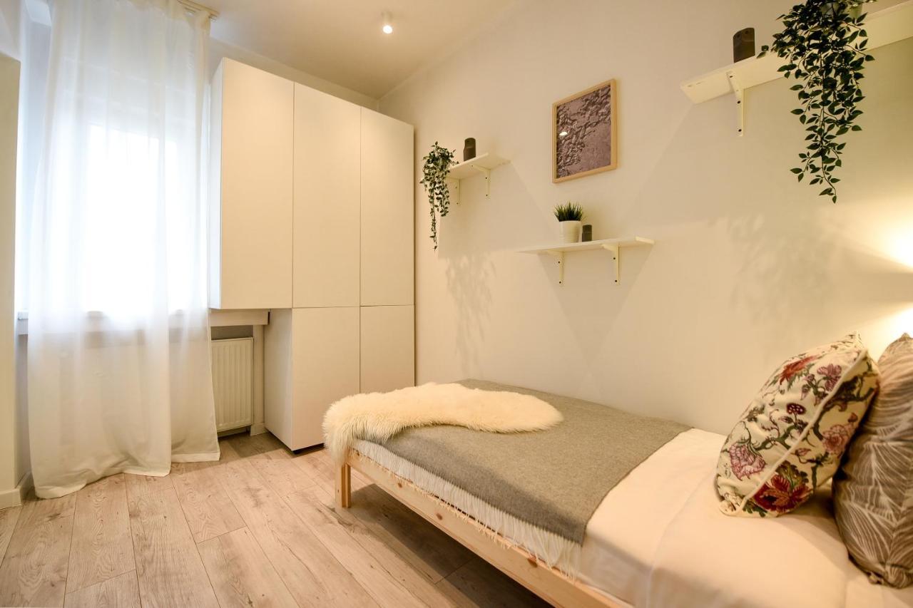Spacious 1Br In The City Center - Amazing For Extended Stays Bucharest Luaran gambar