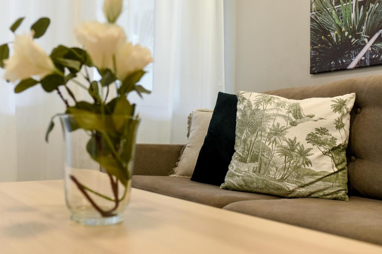 Spacious 1Br In The City Center - Amazing For Extended Stays Bucharest Luaran gambar