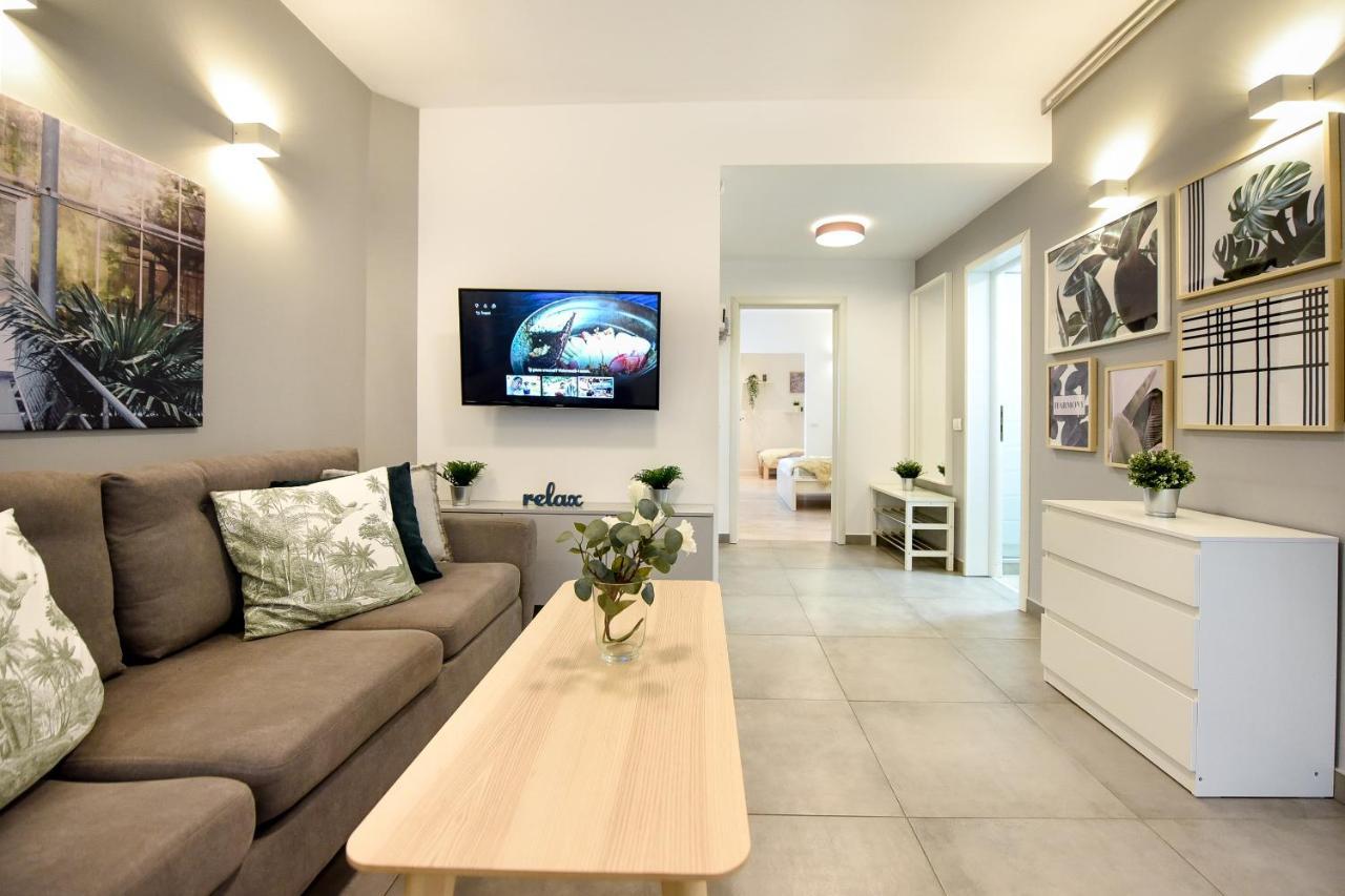 Spacious 1Br In The City Center - Amazing For Extended Stays Bucharest Luaran gambar
