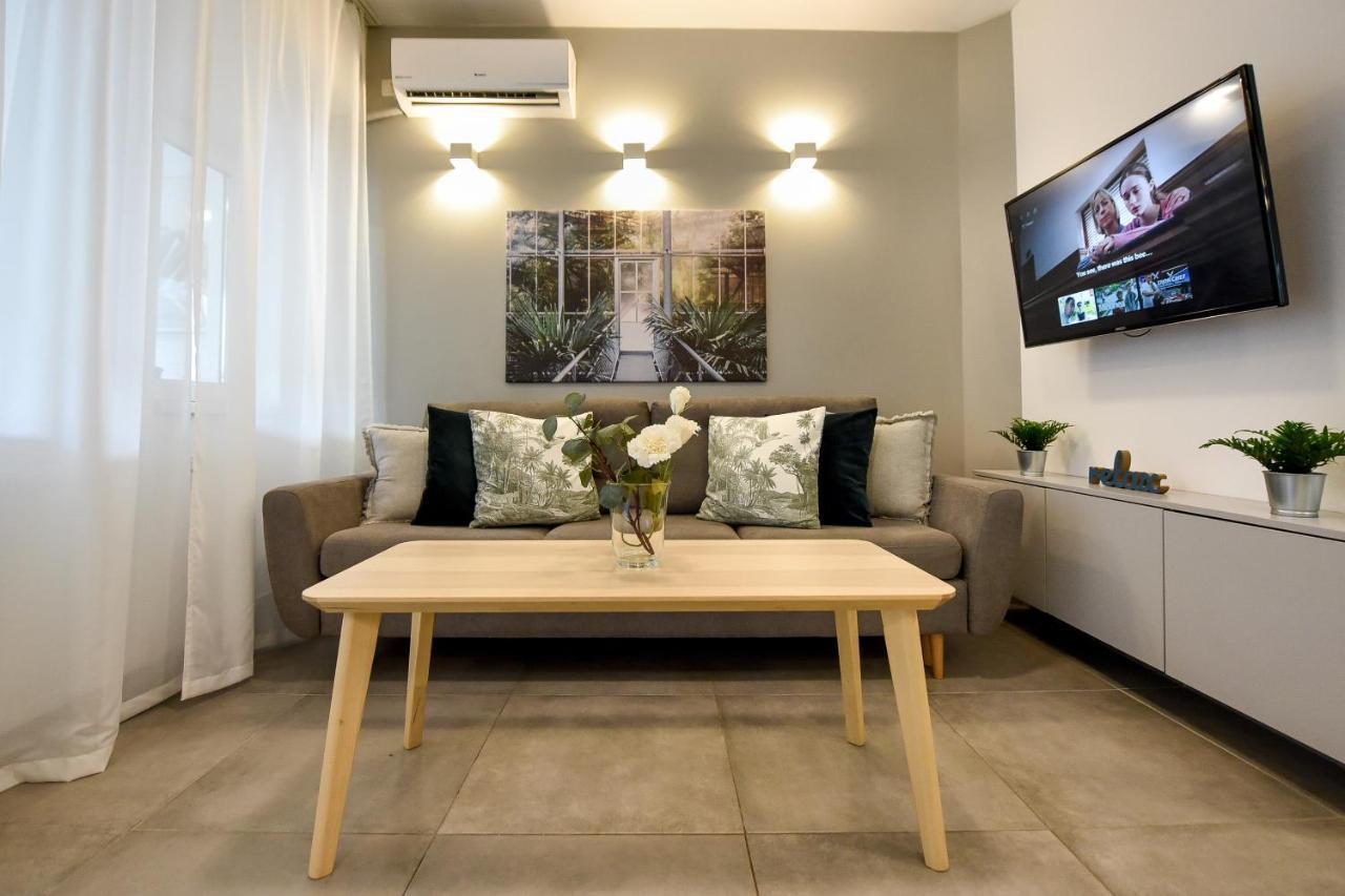 Spacious 1Br In The City Center - Amazing For Extended Stays Bucharest Luaran gambar